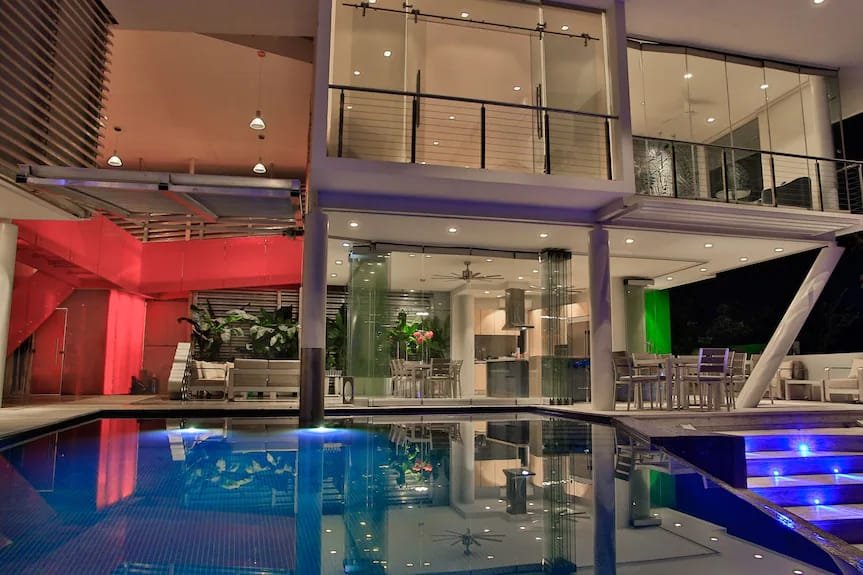 Villa Space
