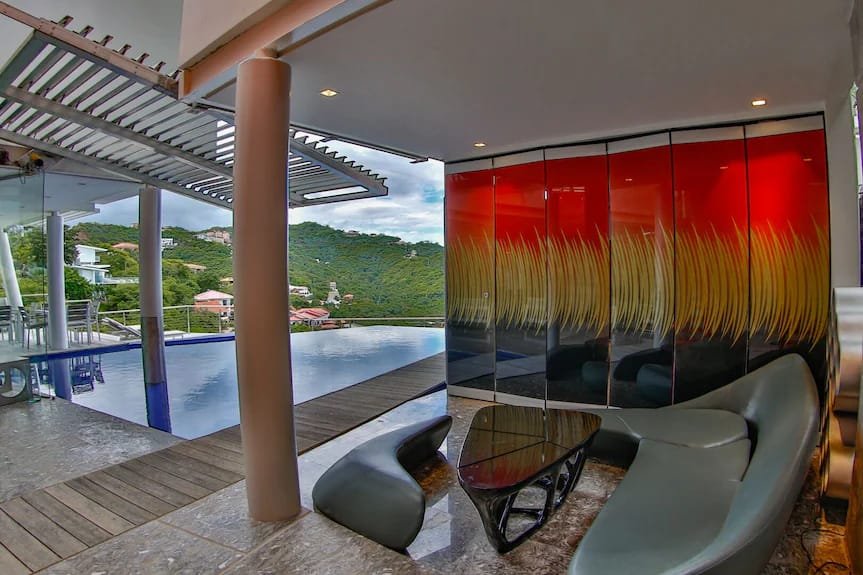 Villa Space