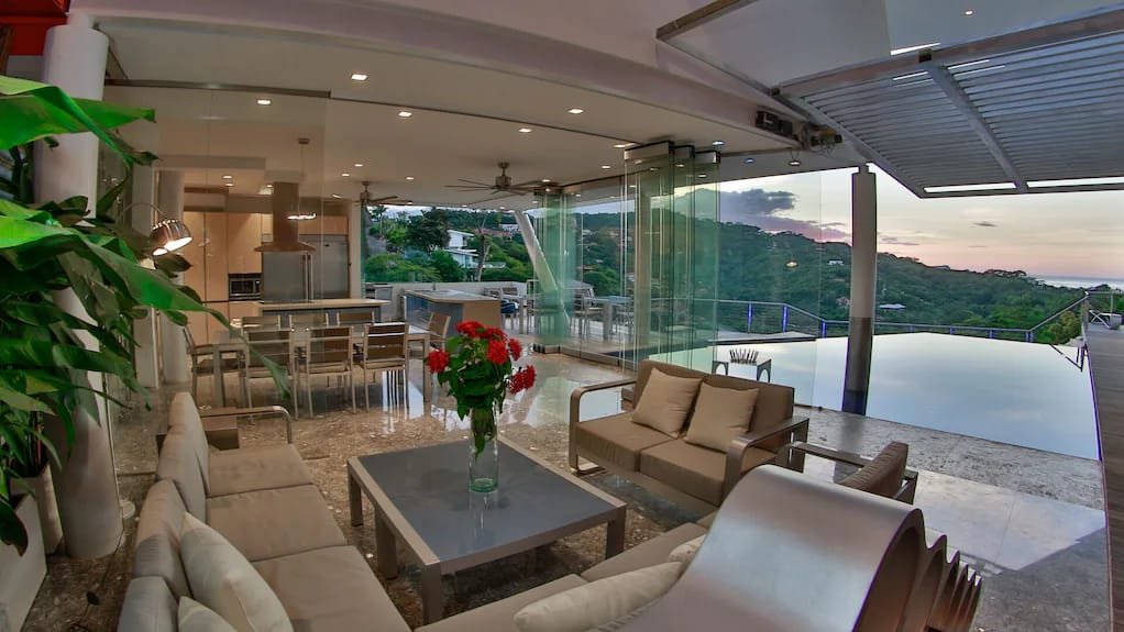 Villa Space