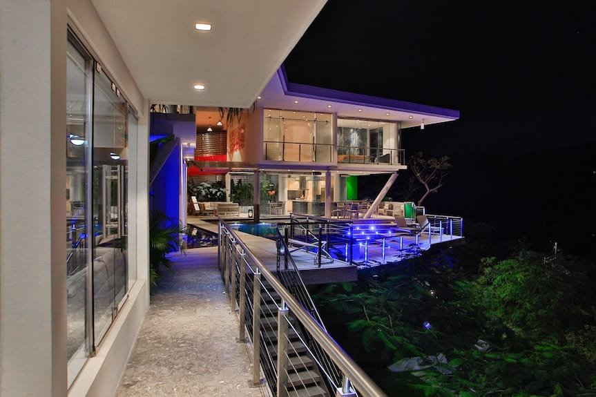 Villa Space