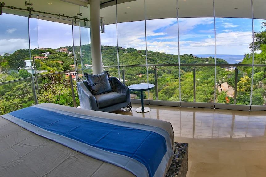 Villa Space