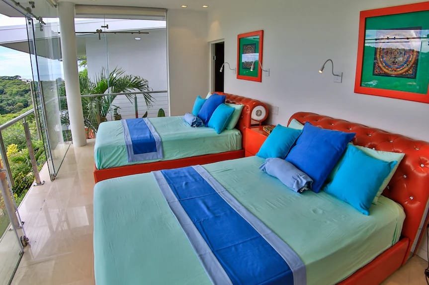 Villa Space