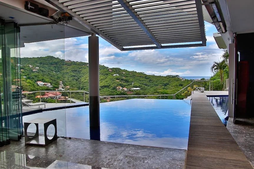 Villa Space