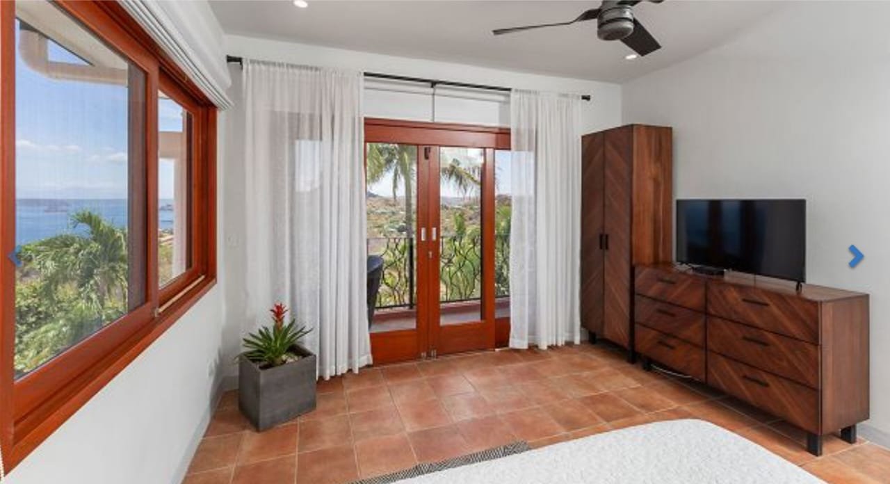Villa Space