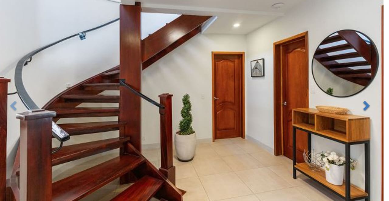 Villa Space