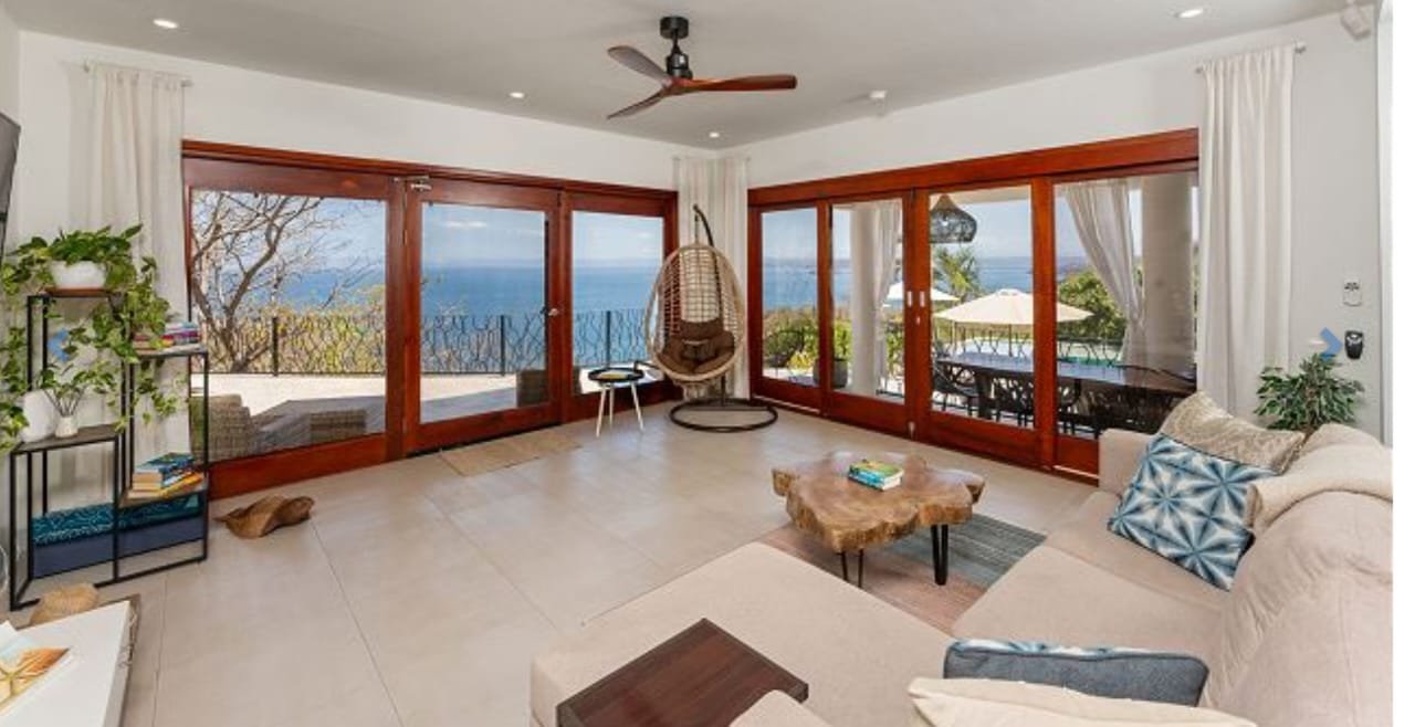 Villa Space