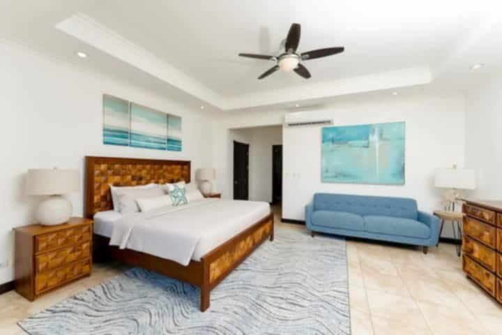 Villa Space