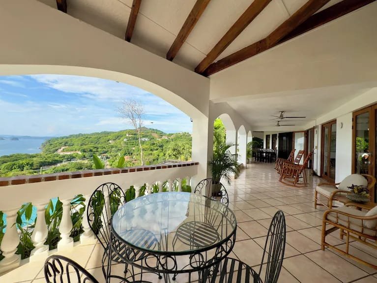 Villa Space