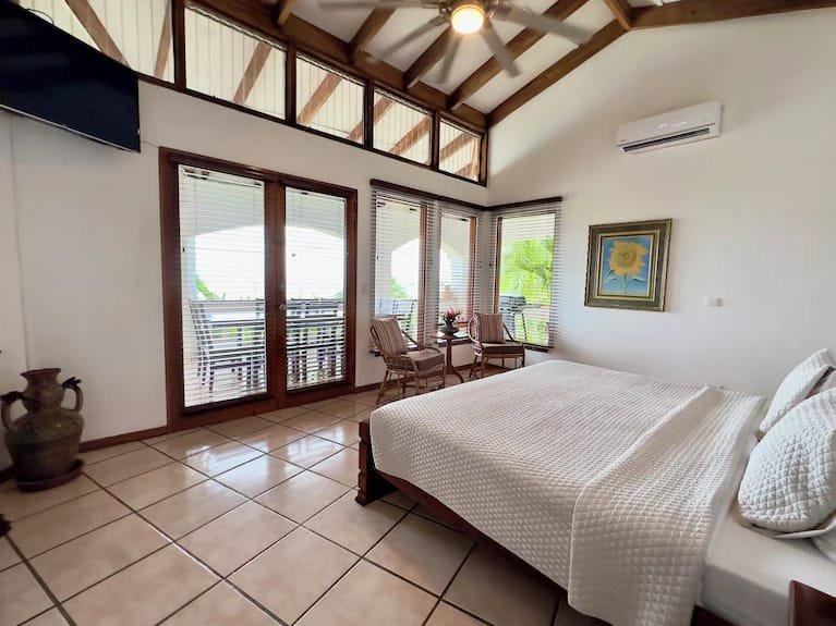 Villa Space