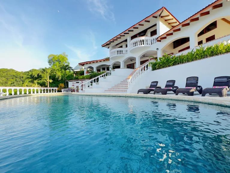 Villa Space